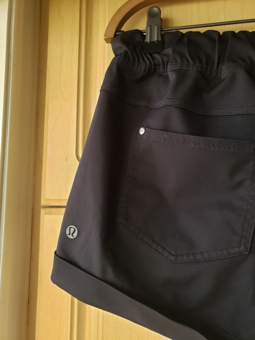Lululemon Play All Day Shorts Women's Black Shorts - Picture 9 of 9